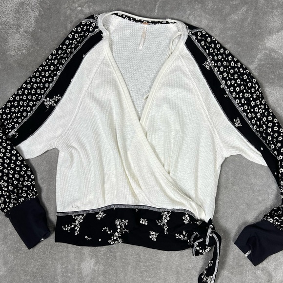 Free People Top Womens Large Auxton Thermal Floral Faux Wrap Hippie Ling Sleeve - Picture 3 of 10